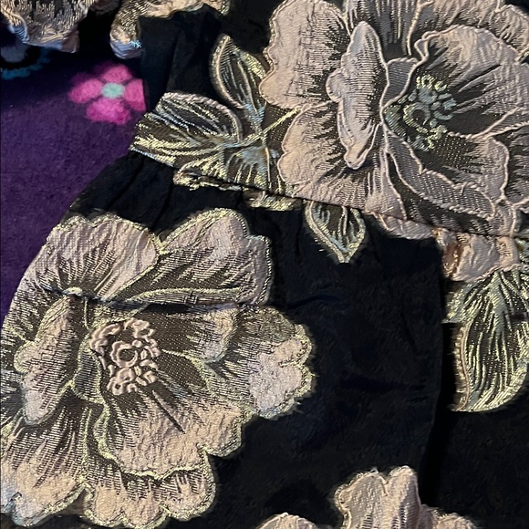 JODIFL Black Beige Gold Shimmering Embroidered Blouse Jacket - Picture 9 of 9